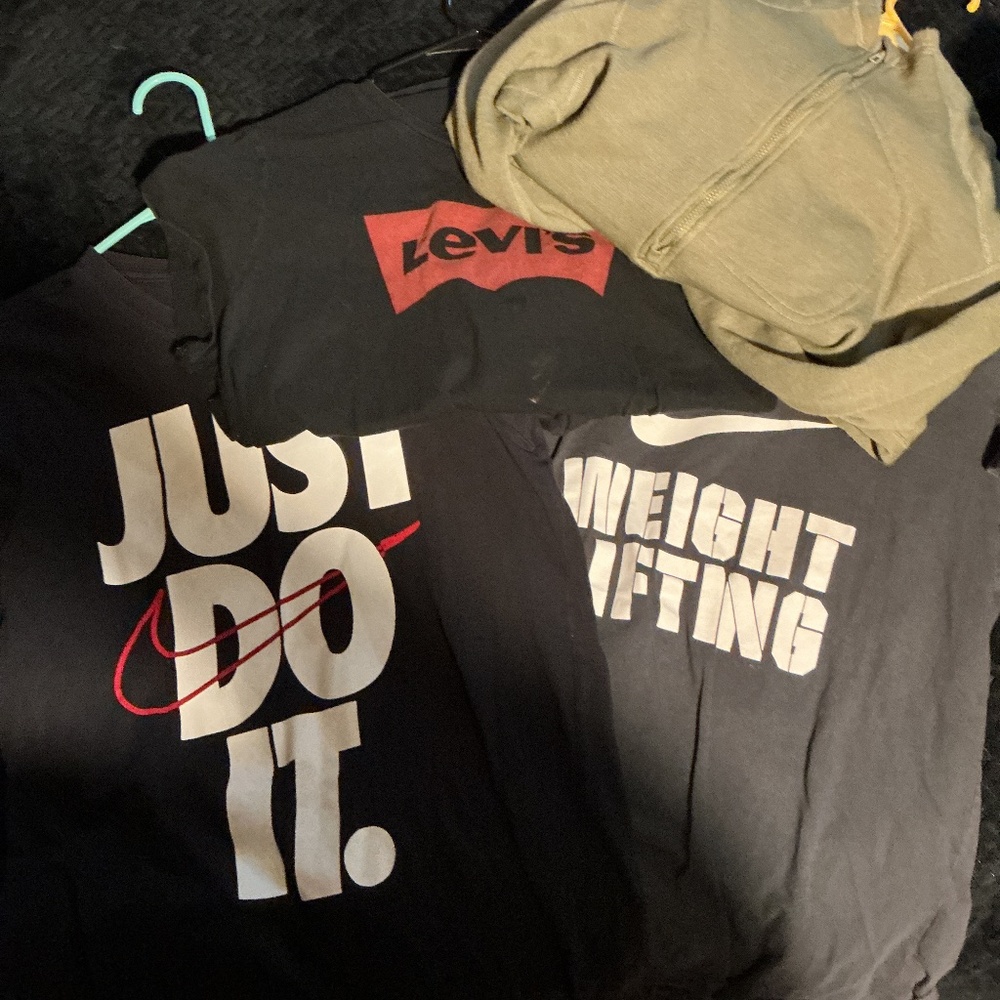 Shirt grab
